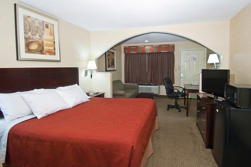 Quality Inn Carthage Room photo