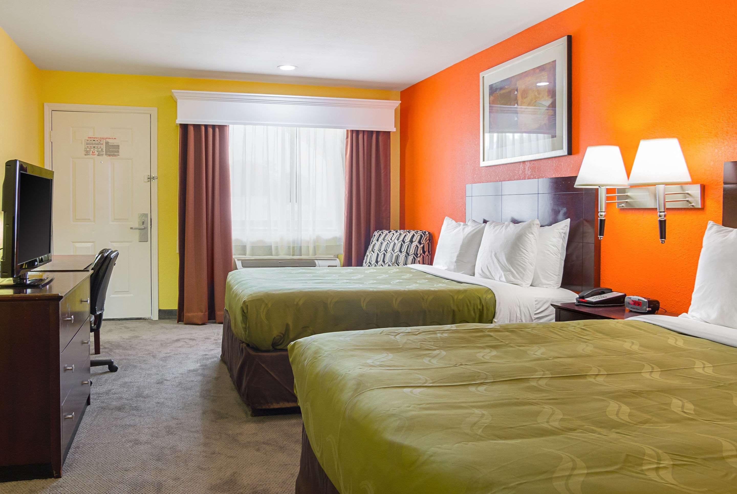 Quality Inn Carthage Exterior photo