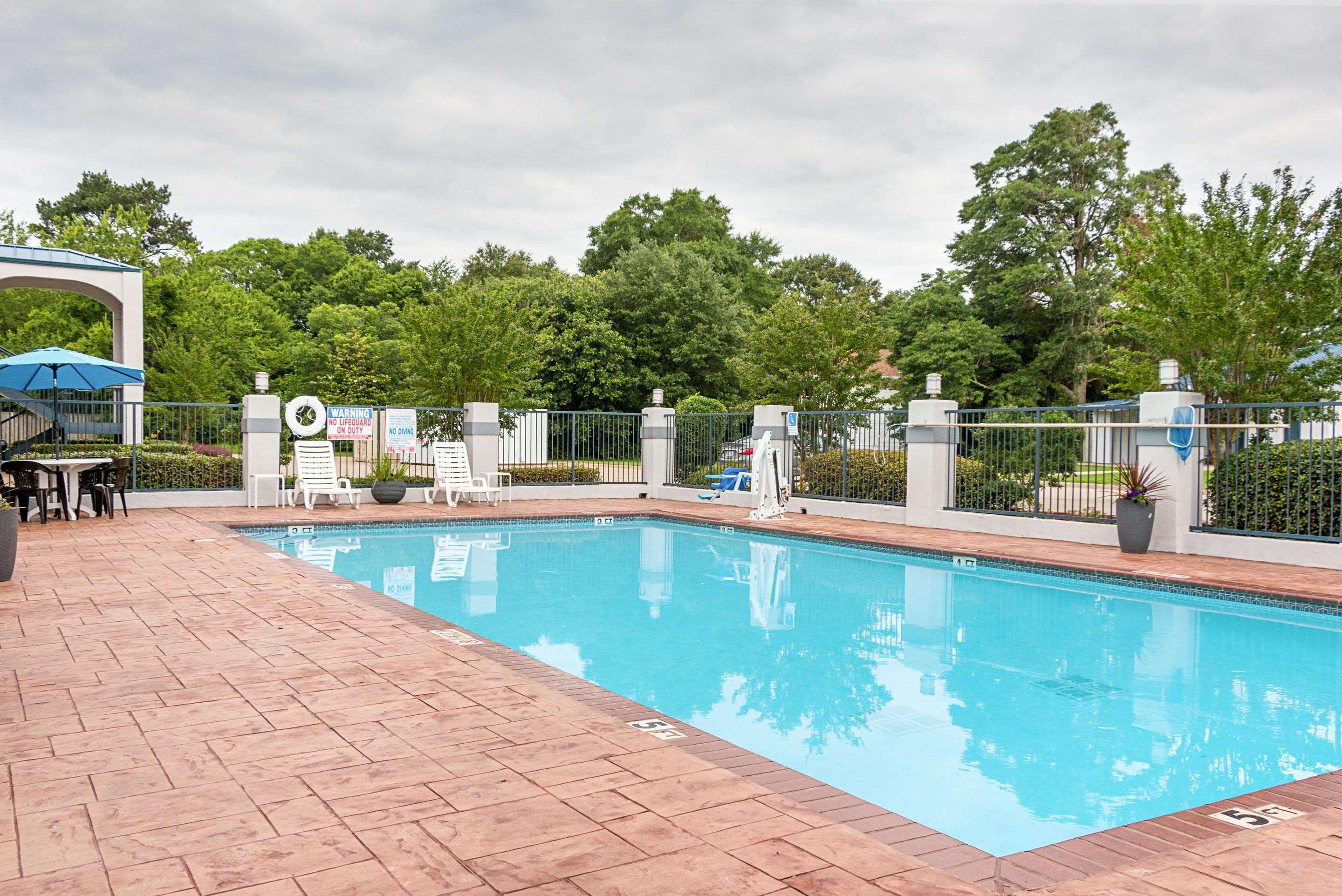 Quality Inn Carthage Exterior photo