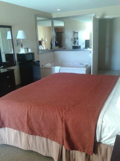 Quality Inn Carthage Room photo